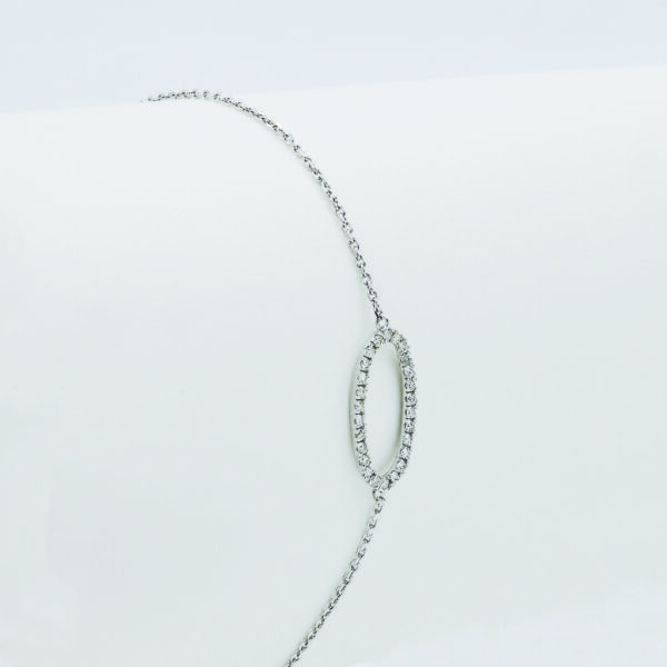 BR0677-B Oval Motif Bracelet in White Gold - Side View